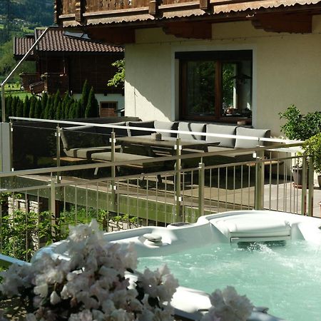 Apart Moidl Mit Privatem Pool Харт-им-Циллерталь Экстерьер фото
